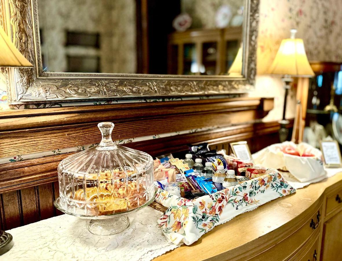 The Kate Shepard House Aparthotel Мобил Екстериор снимка