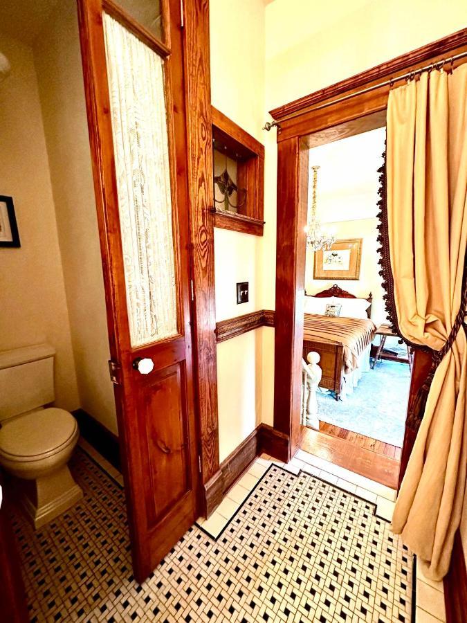 The Kate Shepard House Aparthotel Мобил Екстериор снимка