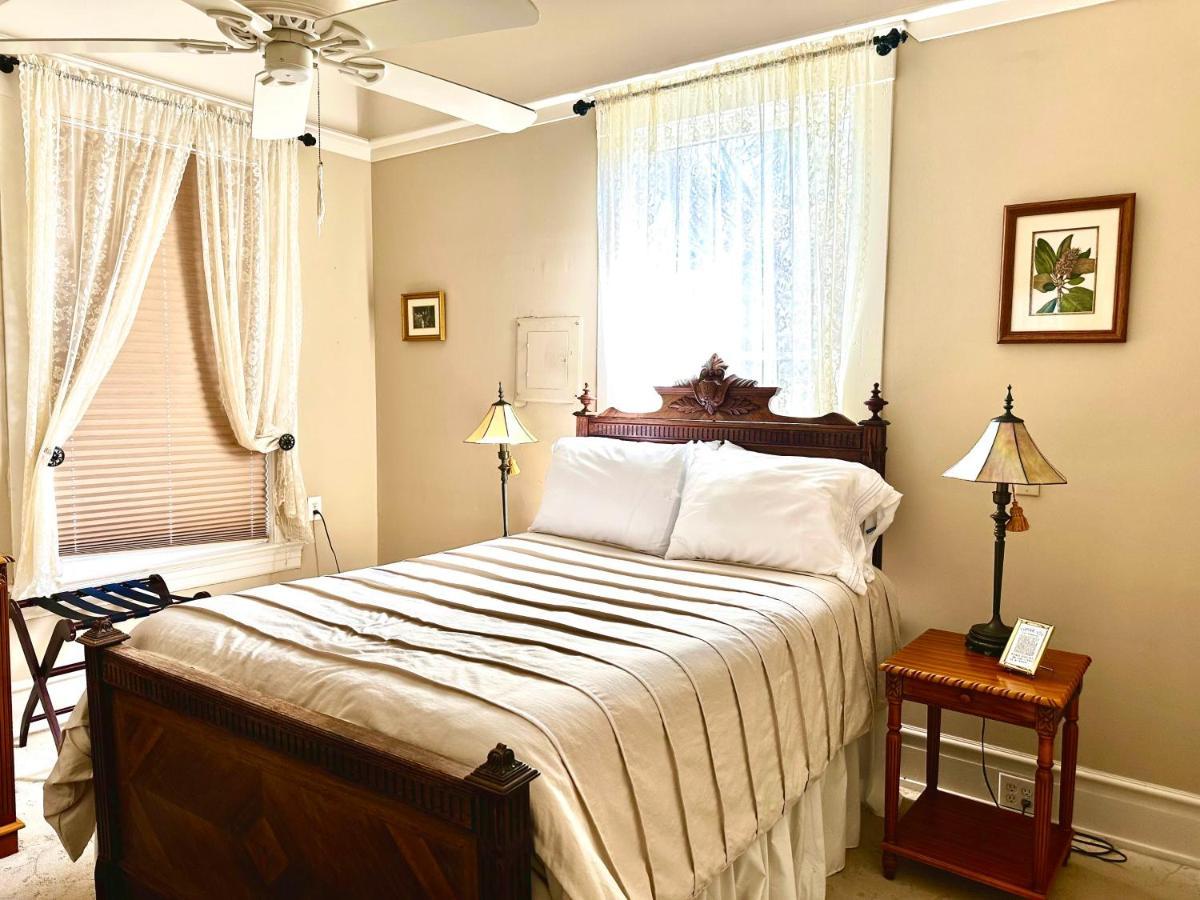 The Kate Shepard House Aparthotel Мобил Екстериор снимка