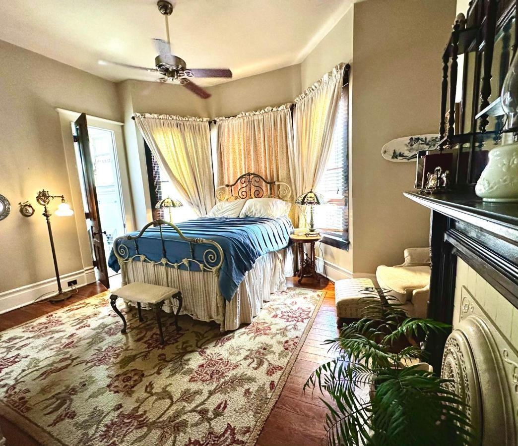 The Kate Shepard House Aparthotel Мобил Екстериор снимка