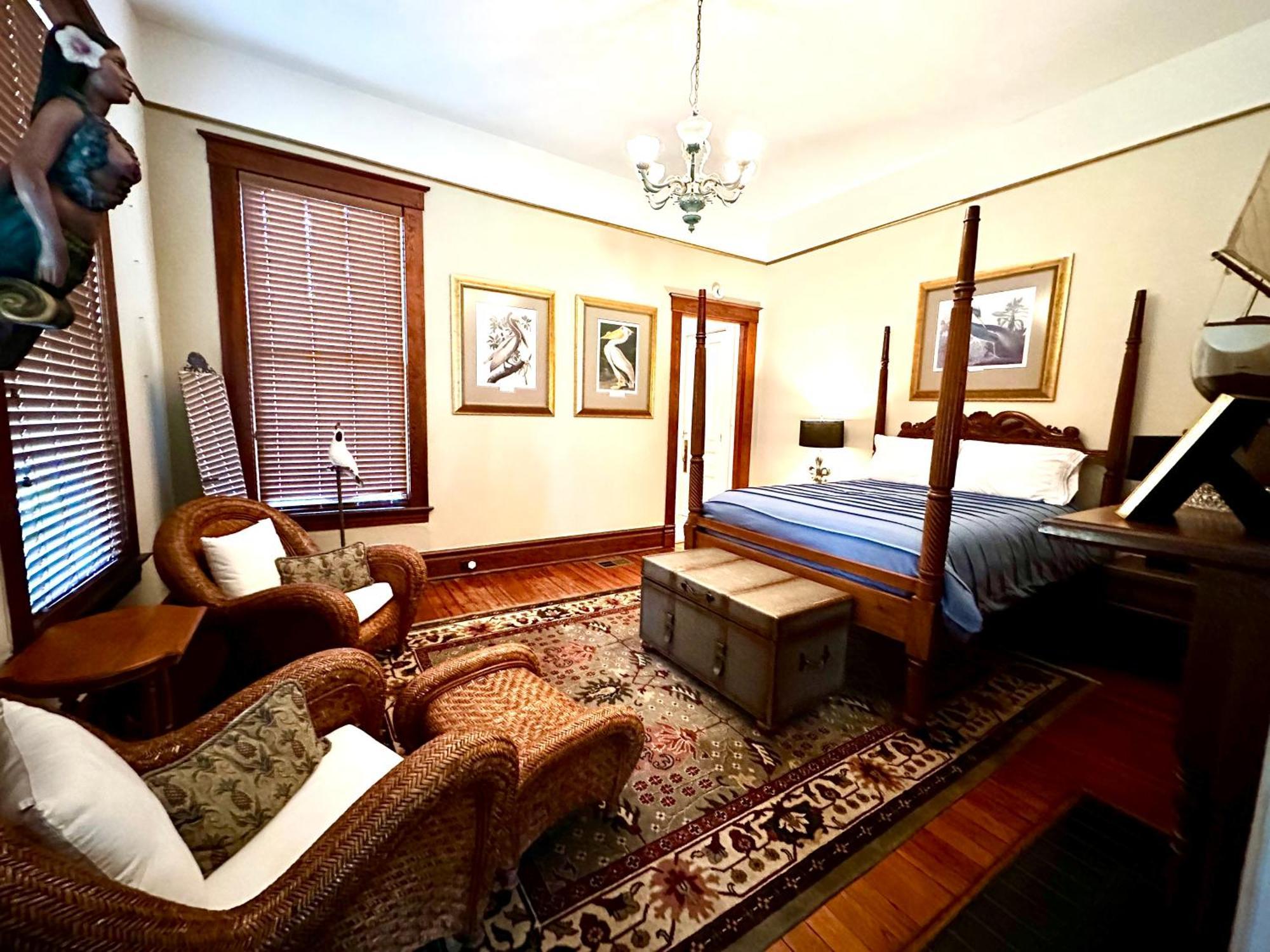 The Kate Shepard House Aparthotel Мобил Екстериор снимка
